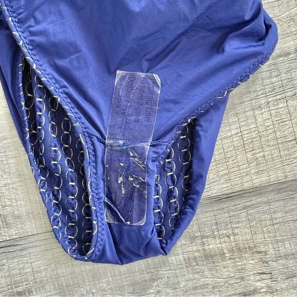 NEW w TAGS Trina Turk Adeline Asymmetrical Maillot One Piece Swimsuit (size 10)